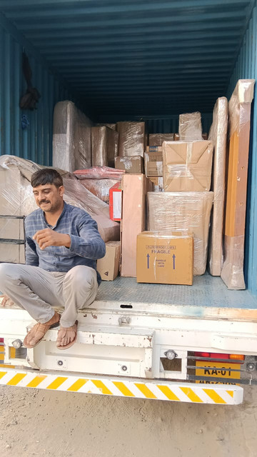 Sahara India Logistics Packers and Movers Work Photo 12